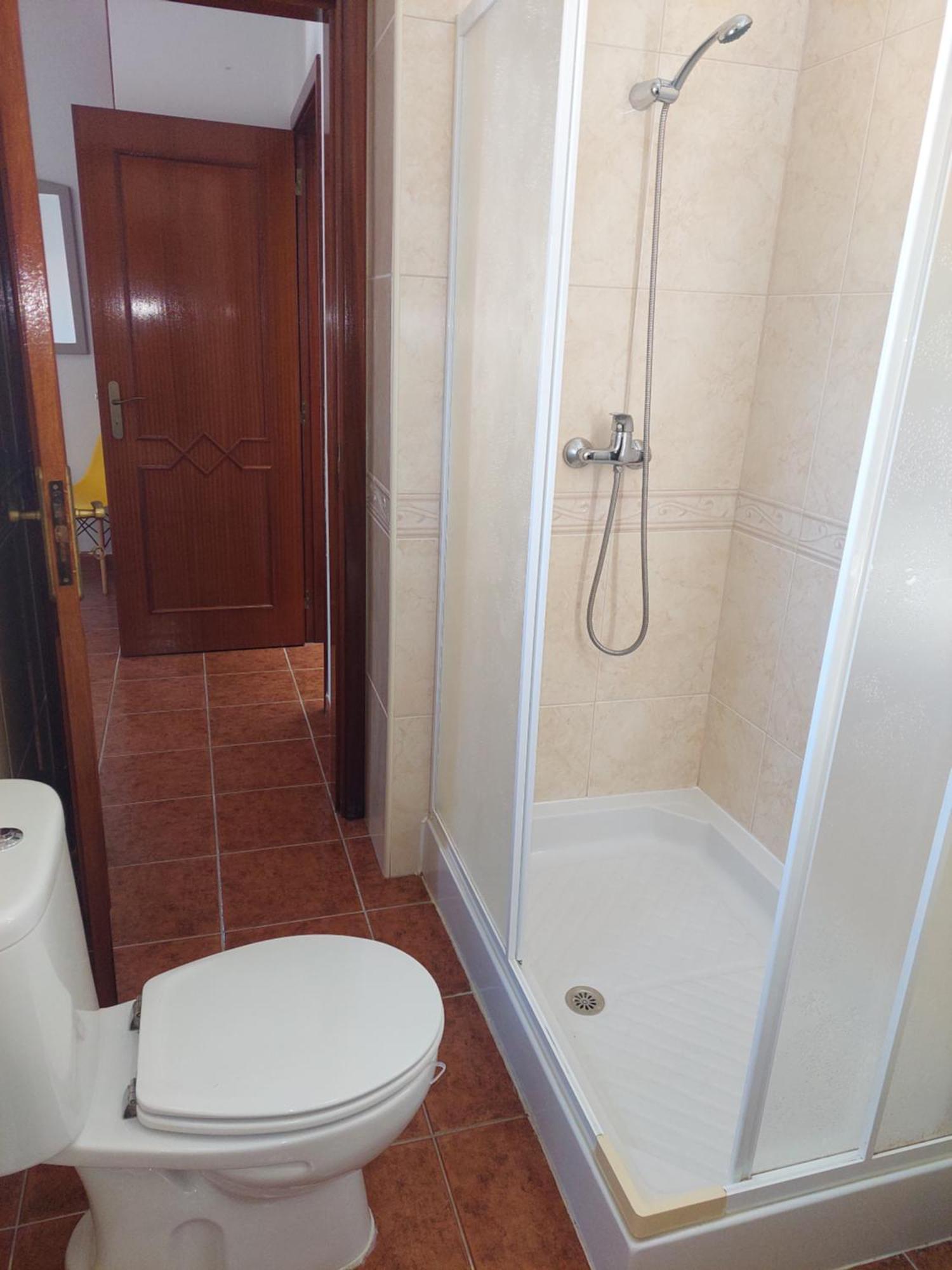 Lucia, Olhos D'agua, Villa *